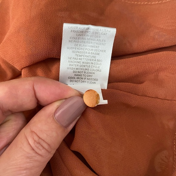 Joie Ruffle sleeves Fall Floral Print Blouse Smocked Neck  women’s size M - Picture 16 of 16